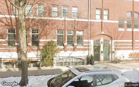 Street view of 1418 W WAVELAND AVE